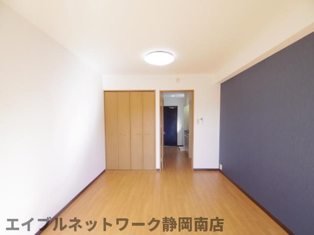 居室・リビング　ゆったりとした居間です