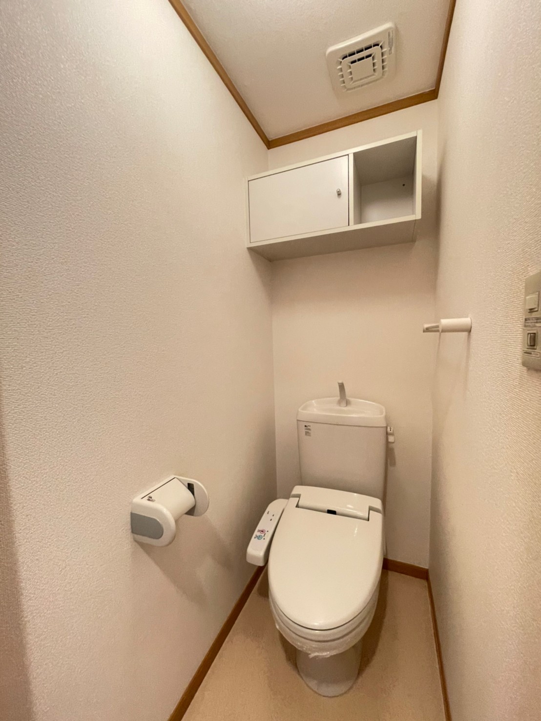 トイレ　同建物別号室