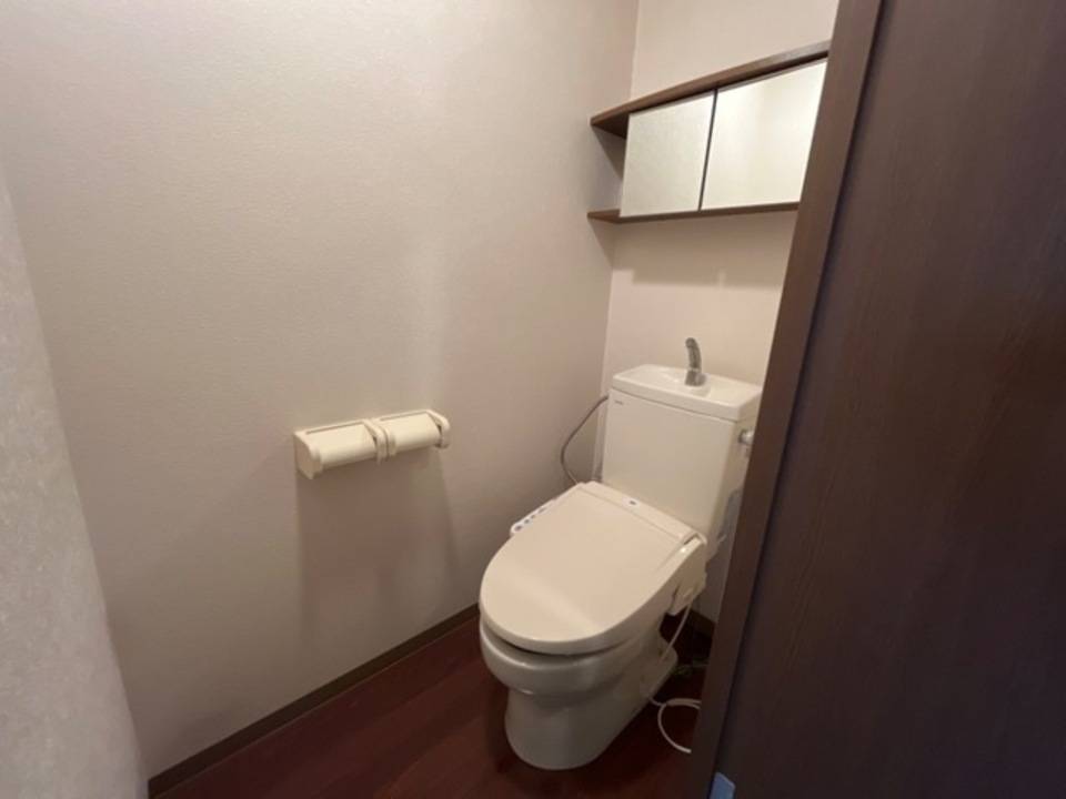 トイレ　トイレ