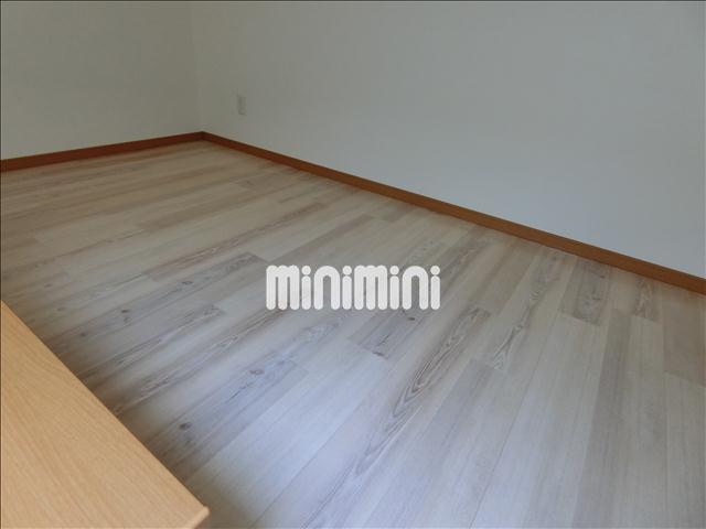 その他部屋・スペース　ロフト天井高めなので広々お使いになれます。