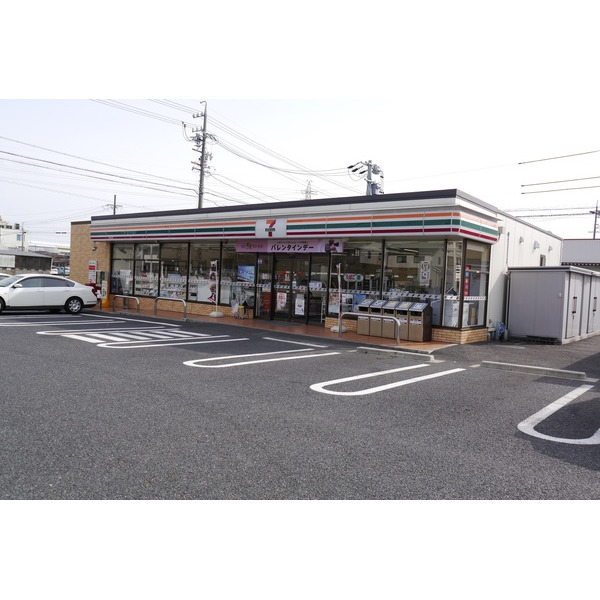 コンビニ　セブンイレブン北名古屋諏訪店（コンビニ）まで110m