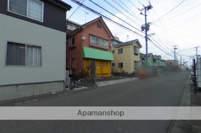 その他　側面道路（その他）まで0m