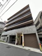 足立区千住中居町のマンションの建物外観