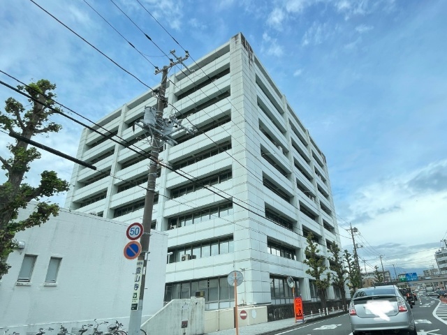 【サンセールウエストの役所】