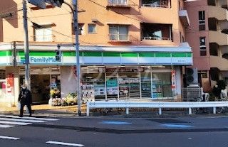 【新宿区早稲田鶴巻町のマンションのコンビニ】