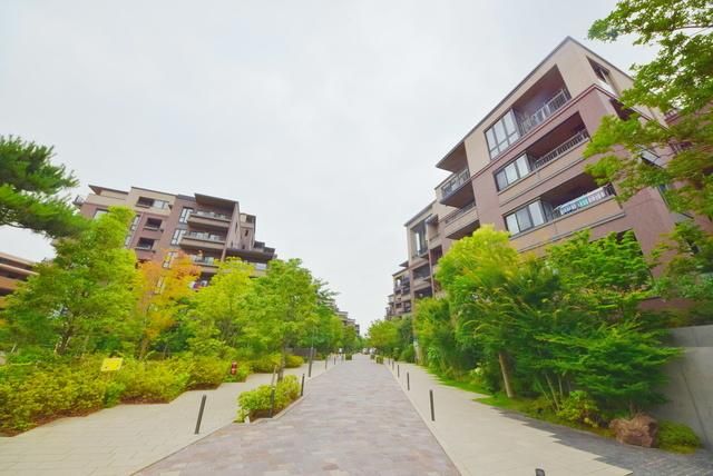 調布市富士見町のマンションの建物外観