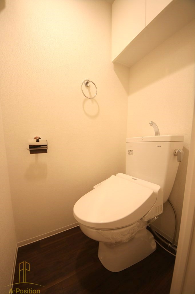 トイレ　セレニテ桜川駅前プリエ