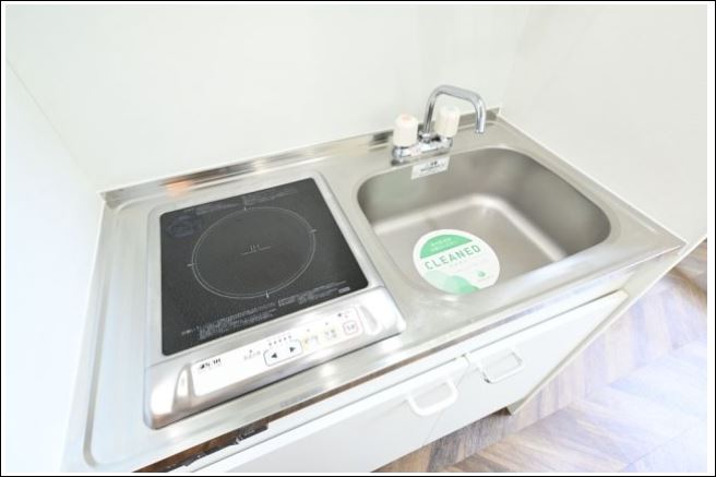 キッチン　コンパクトなキッチンで掃除もラクラク