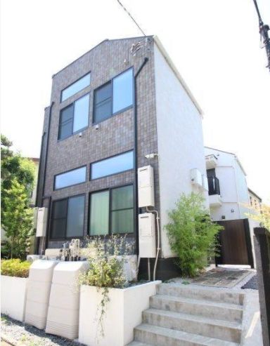 建物外観　☆敷金ゼロ・礼金ゼロ・ネット無料で初期安なデザイナーズです☆