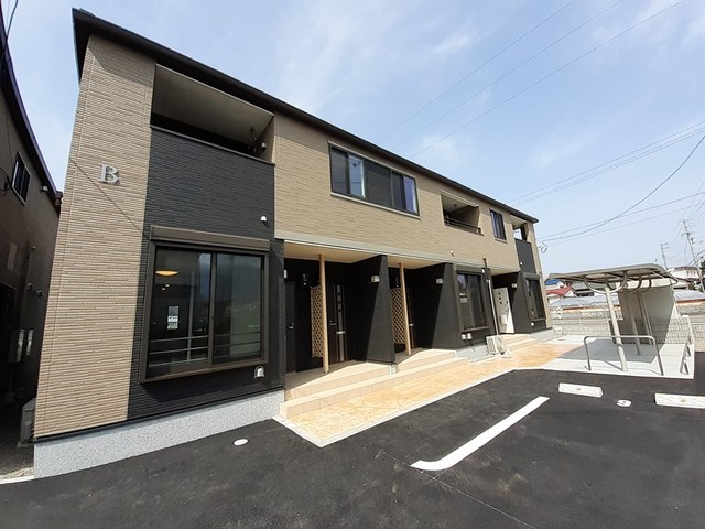 愛媛県新居浜市萩生（アパート）の賃貸物件の外観