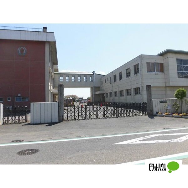 小学校　栃木市立藤岡小学校（小学校）まで1631m