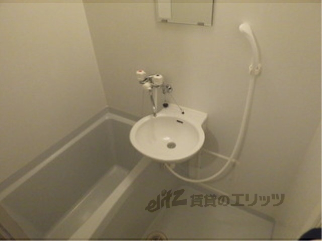 バス・シャワールーム　バス