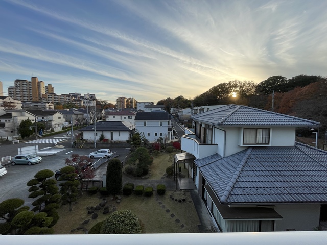 眺望　バルコニーからの眺めです♪圧迫感はありません！