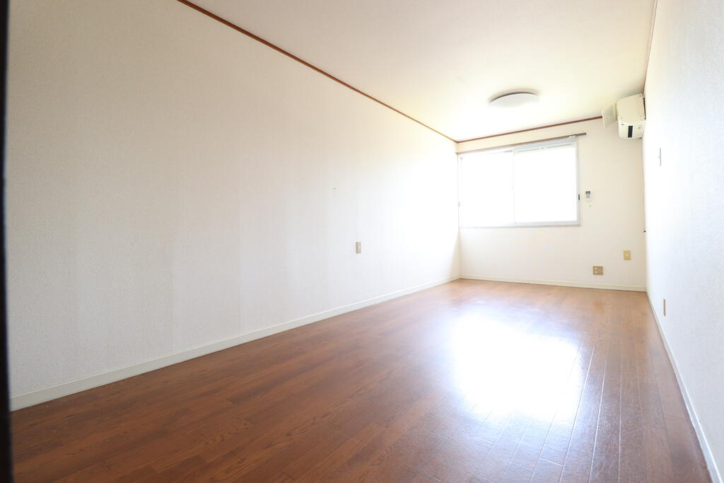 居室・リビング　9帖の洋室☆