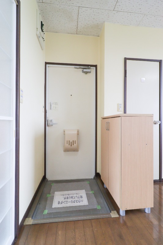 玄関　図面と現状に相違がある場合には現状を優先