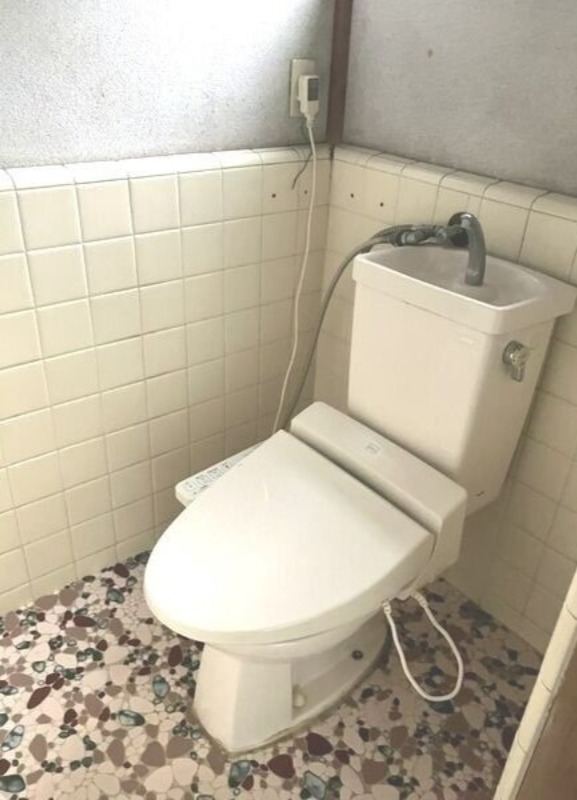 トイレ　図面と現状に相違がある場合には現状を優先