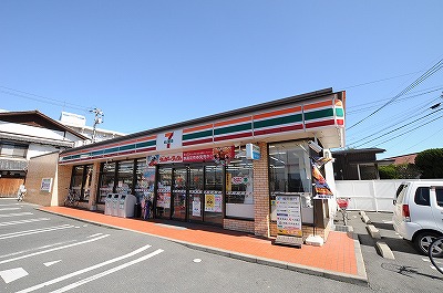 コンビニ　☆セブンイレブン 小倉曽根中学校前店（コンビニ）まで650m