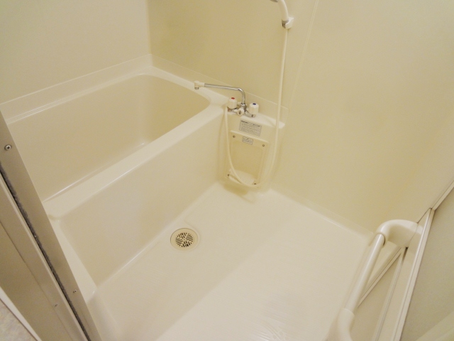 バス・シャワールーム　別室の写真です。