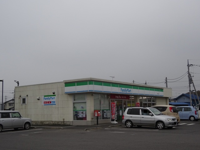 コンビニ　ファミリーマート結城北店（コンビニ）まで510m
