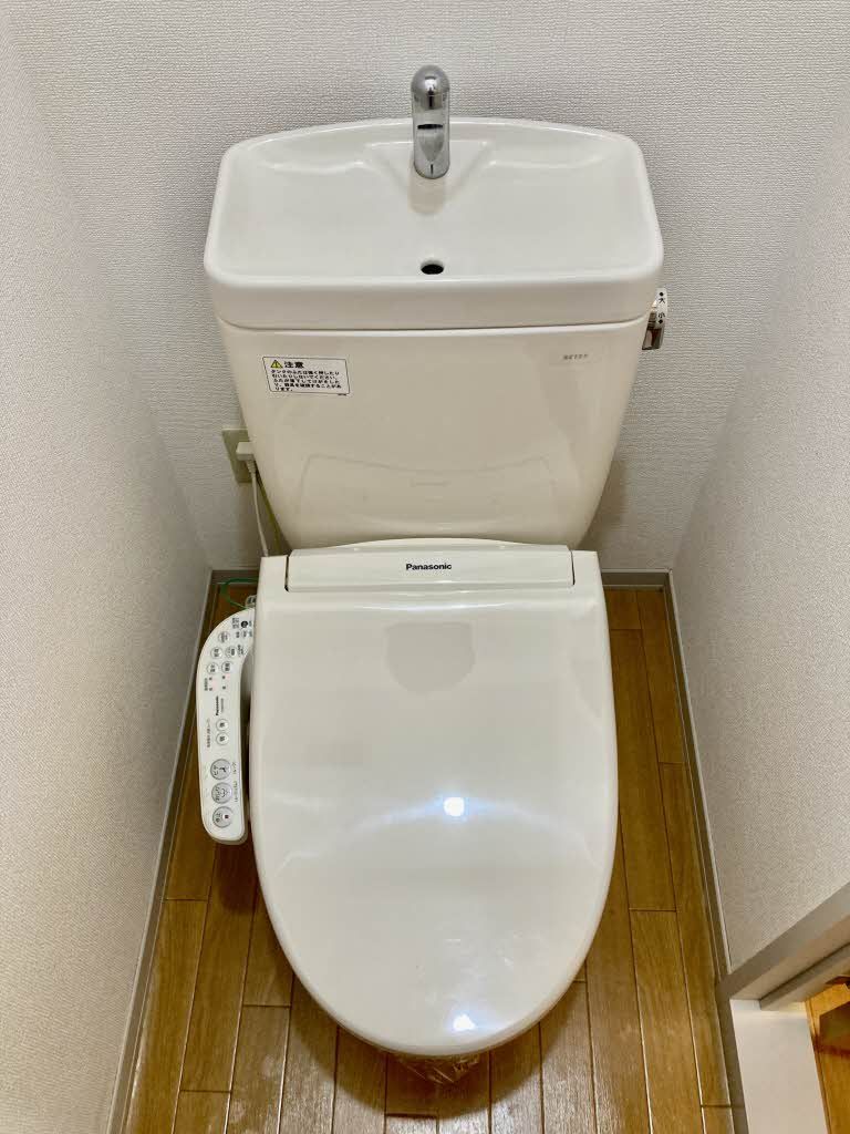 トイレ　トイレ