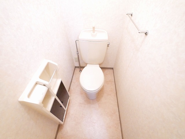 トイレ　ゆったりとした空間のトイレです