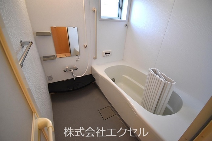 バス・シャワールーム　一坪風呂です。