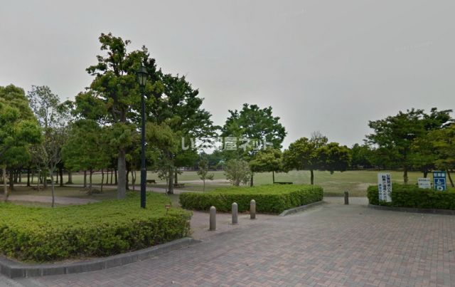 公園　美薗中央公園（公園）まで216m