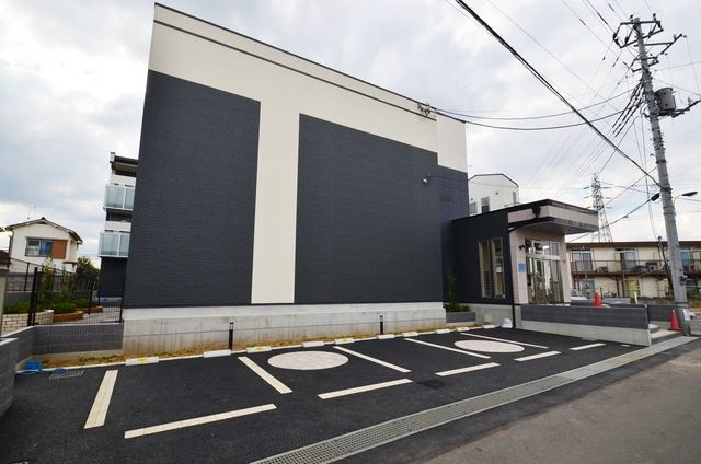 駐車場　敷地内駐車場