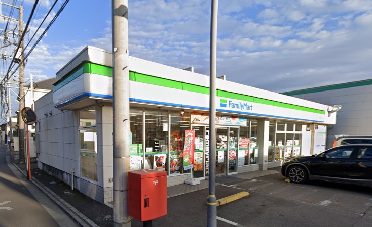 コンビニ　ファミリーマート清瀬小金井街道店（コンビニ）まで246m