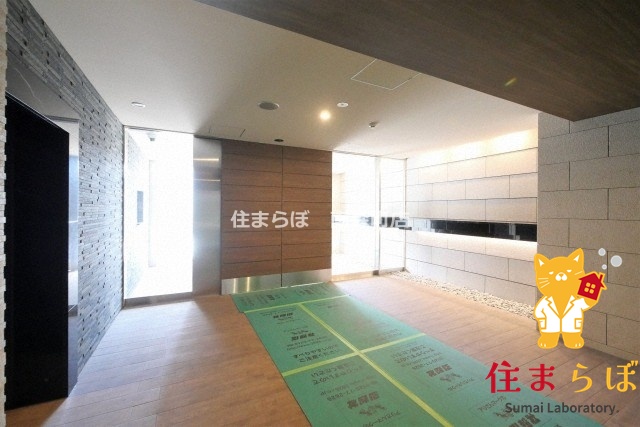 ロビー　「暮らしの設計図は、ここから始まります。」