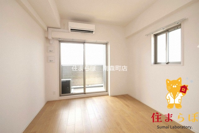 居室・リビング　「“合う暮らし”を、LINEで一緒に描こう。」