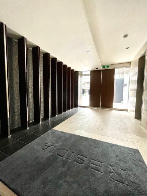 ロビー　建物の内部です