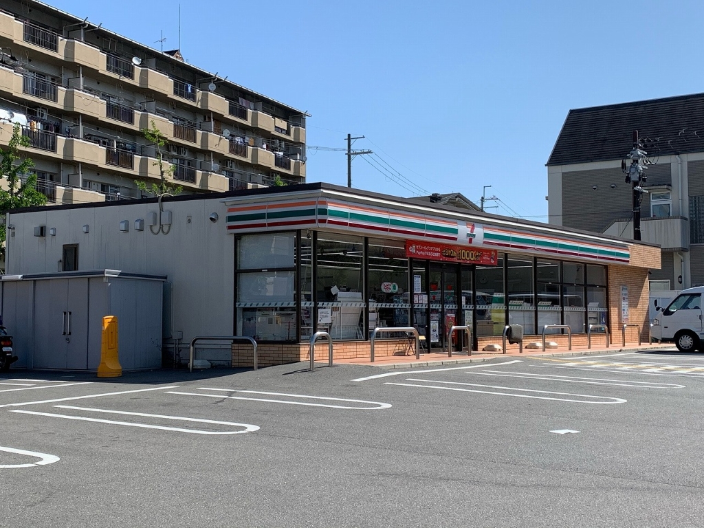 コンビニ　セブンイレブン 京都山科打越町店（コンビニ）まで550m