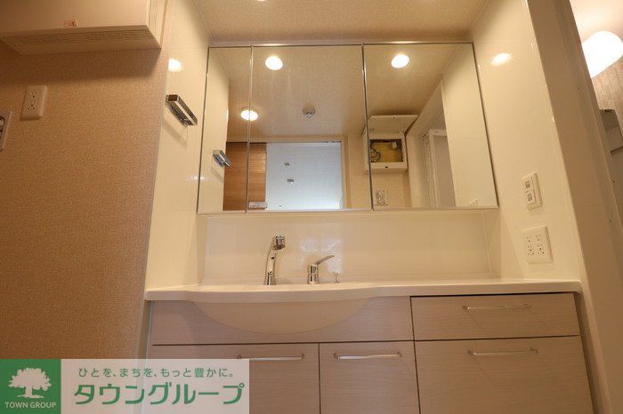 洗面設備　※トリシアシリーズイメージ　現況優先