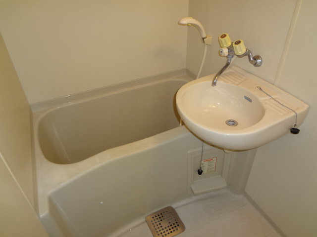 バス・シャワールーム　風呂