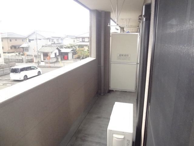 バルコニー　ベランダ