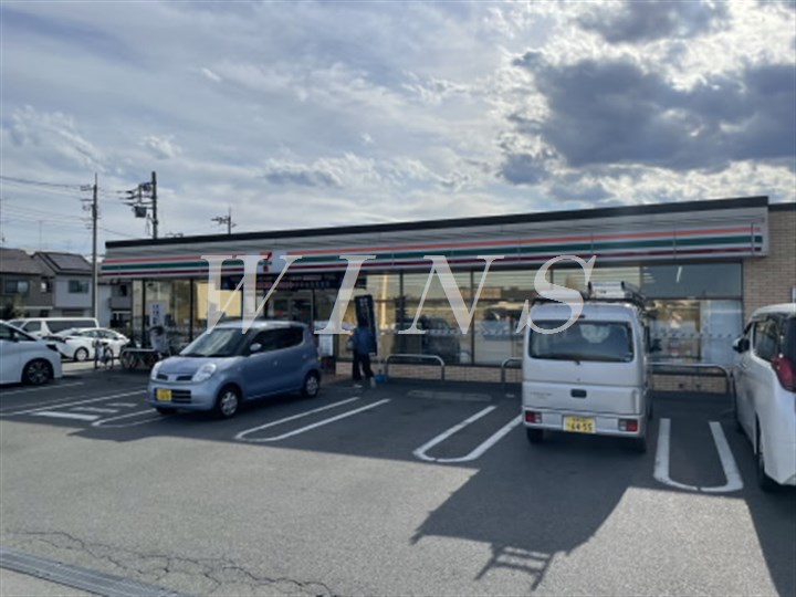 コンビニ　セブンイレブン 川崎布田店（コンビニ）まで288m