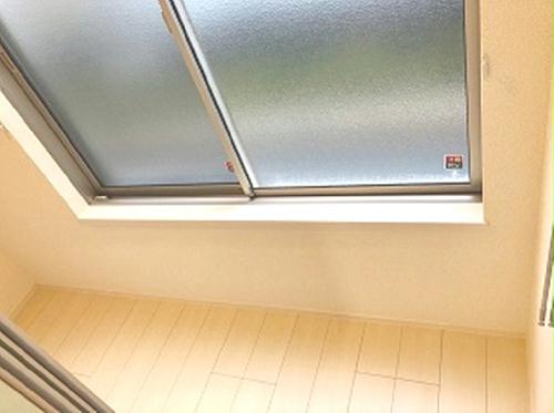 その他　サンルームには物干し竿が付けられます♪