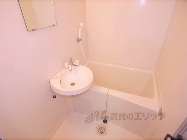 バス・シャワールーム　人気のお風呂・トイレ別々のタイプ