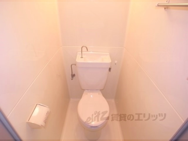 トイレ　明るくて、きれいなトイレです