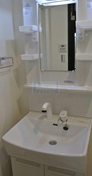 洗面設備　使いやすい独立洗面台☆