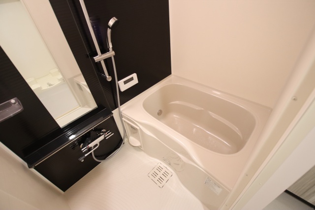 バス・シャワールーム　※別室の参考写真の為、現況優先です。