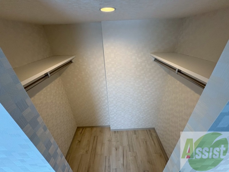 収納　嬉しいウォークインクローゼット仕様です！！