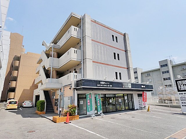 建物外観　綺麗でおっしゃれな外観です☆