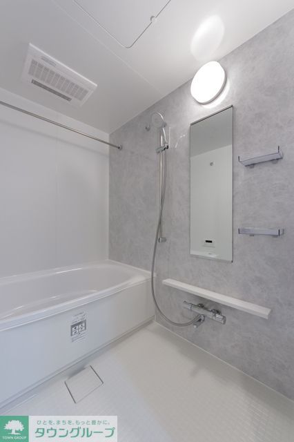 バス・シャワールーム　※写真は同タイプ住戸です。