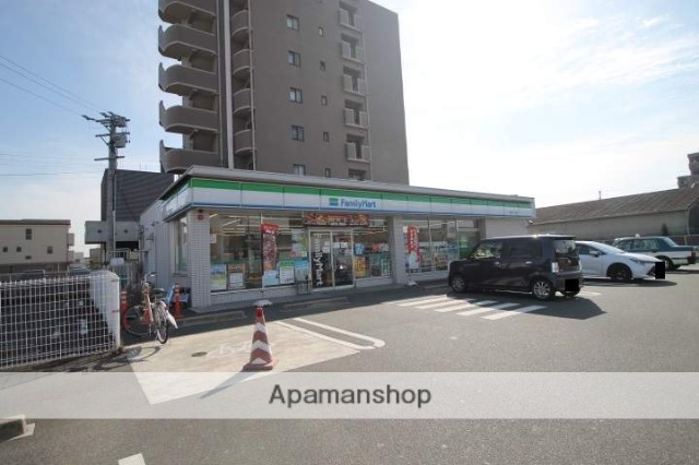 コンビニ　ファミリーマート東起町一丁目店（コンビニ）まで508m