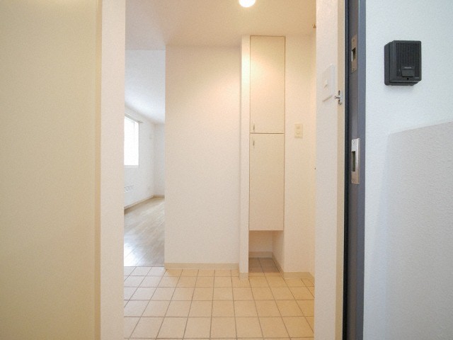 玄関　明るい玄関でお出迎え♪