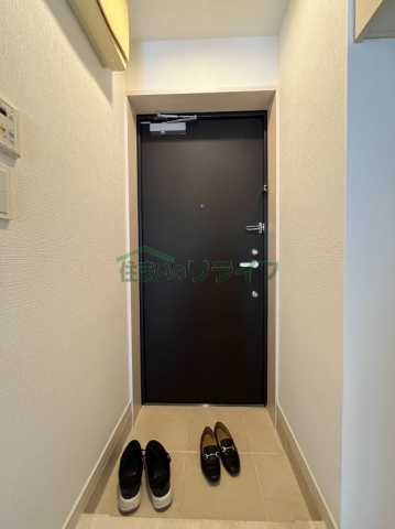 玄関　※参考写真です。別部屋になります。