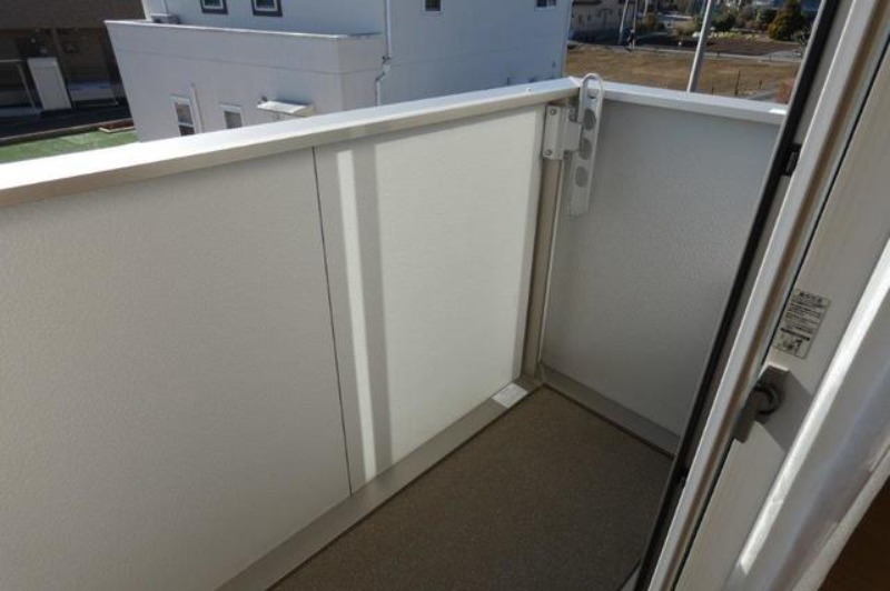 バルコニー　図面と現状に相違がある場合には現状を優先