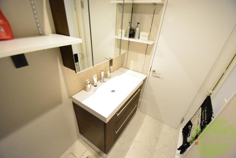 洗面設備　独立洗面台です